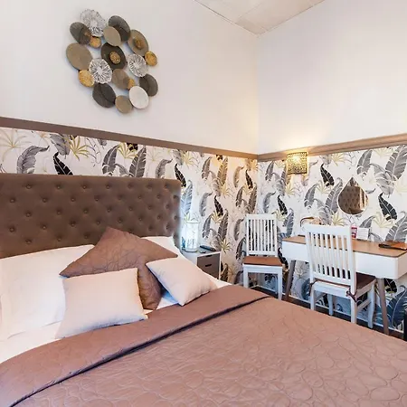 De Charme Le Provence Hotel